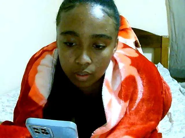 Live sex webcam photo for Laminnah #278057193