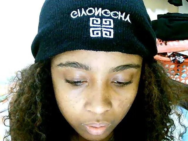 Live sex webcam photo for Laminnah #278238074