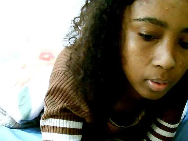 Live sex webcam photo for Laminnah #278244885