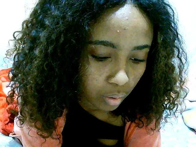 Live sex webcam photo for Laminnah #278278450