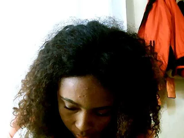 Live sex webcam photo for Laminnah #278285291