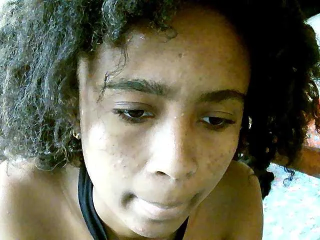 Live sex webcam photo for Laminnah #282609806