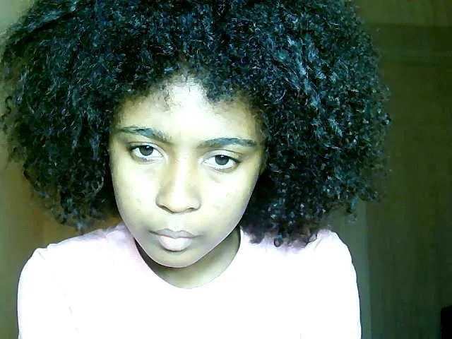 Live sex webcam photo for Laminnah #284542795