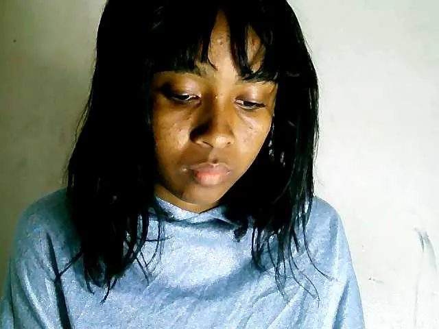 Live sex webcam photo for Laminnah #289597607