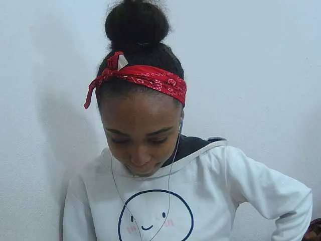 Live sex webcam photo for Laminnah #291616988