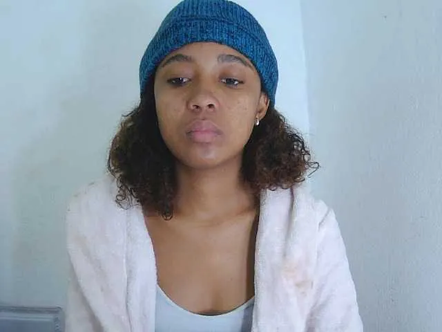 Live sex webcam photo for Laminnah #291696805