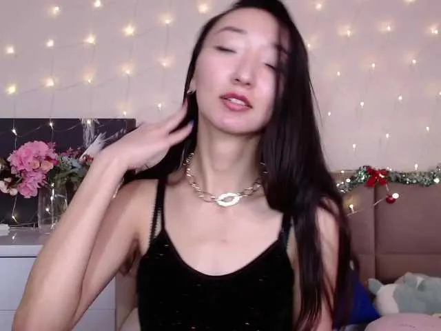 Live sex webcam photo for LanHoau #272092722