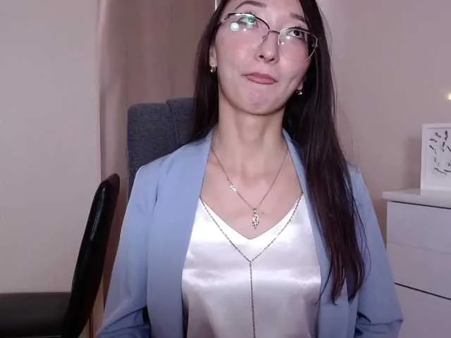 Live sex webcam photo for LanHoau #272171351