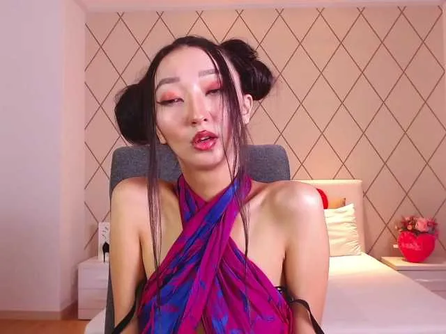 Live sex webcam photo for LanHoau #273575717