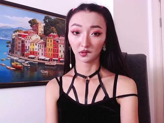 Live sex webcam photo for LanHoau #273681582