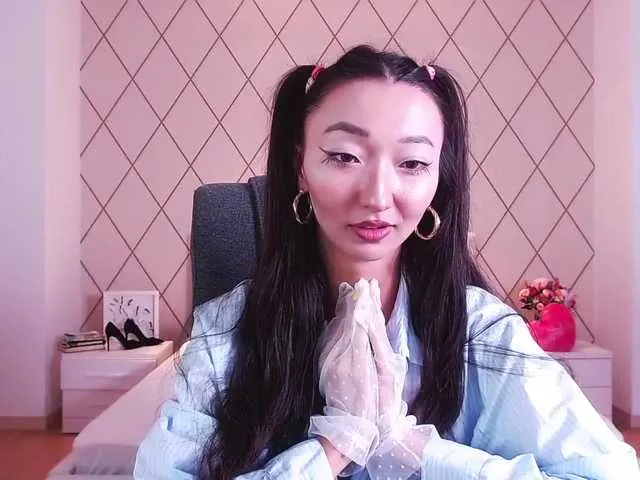 Live sex webcam photo for LanHoau #273779715