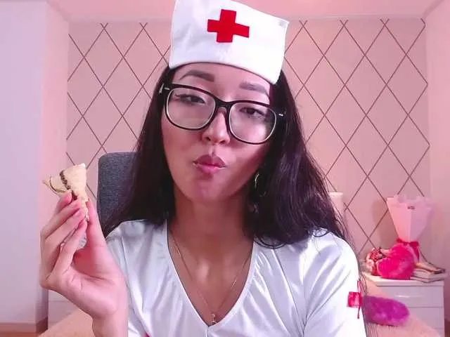 Live sex webcam photo for LanHoau #274406361