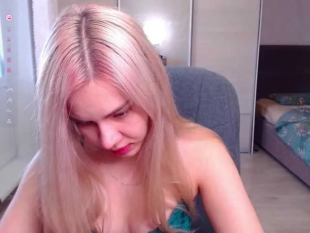 Live sex webcam photo for Lana--Nova #291614389