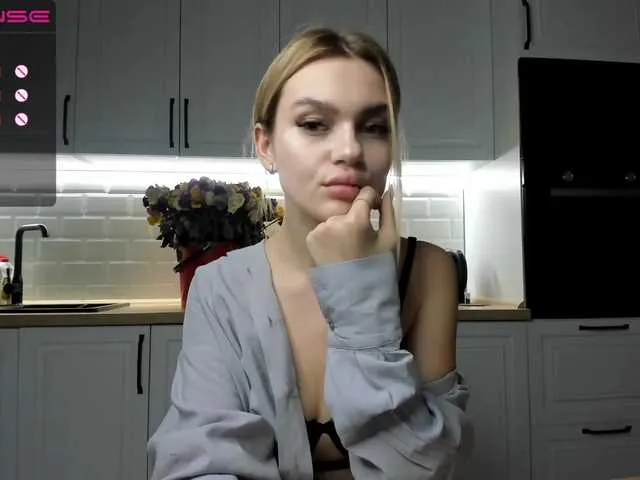 Live sex webcam photo for Lana-Rhoades #272273353