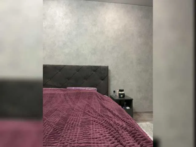 Live sex webcam photo for Lana-Rhoades #275688091