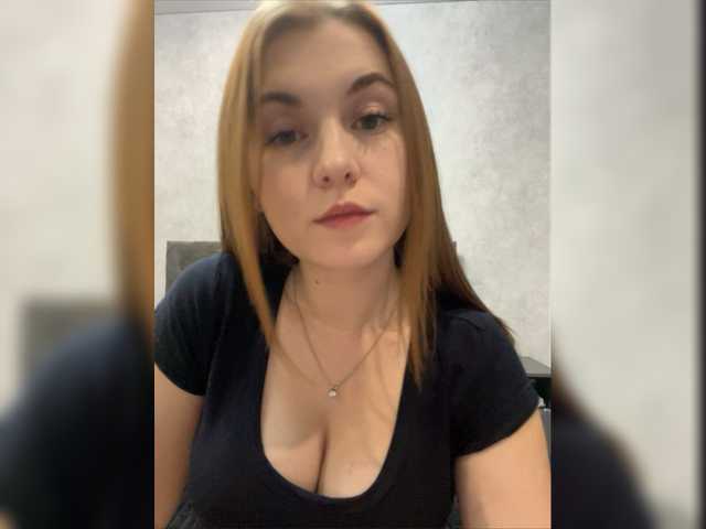 Live sex webcam photo for Lana-Rhoades #275789237