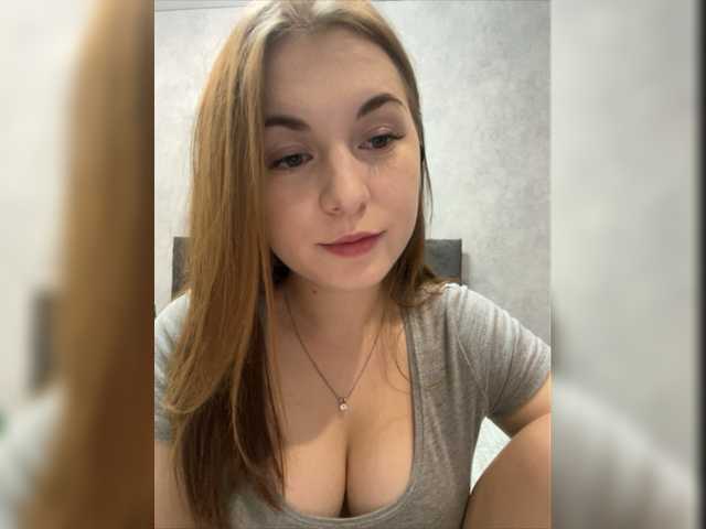 Live sex webcam photo for Lana-Rhoades #275943913