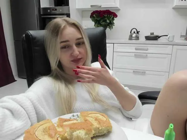 Live sex webcam photo for Lana-Rhoades #277828209