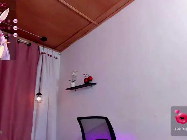 Live sex webcam photo for Lana-Stone #277199127