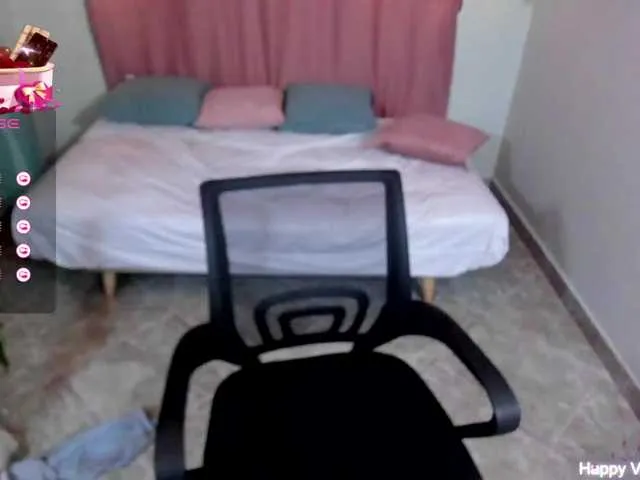 Live sex webcam photo for Lana-Stone #277345097