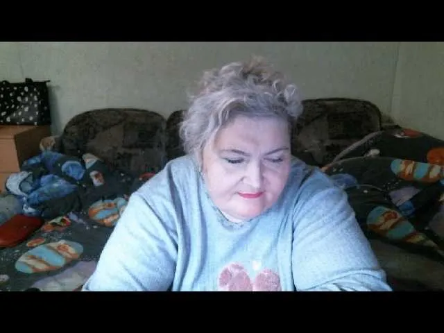 Live sex webcam photo for Lana0005 #292076551