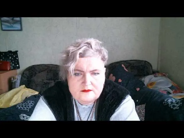 Live sex webcam photo for Lana0005 #292235506