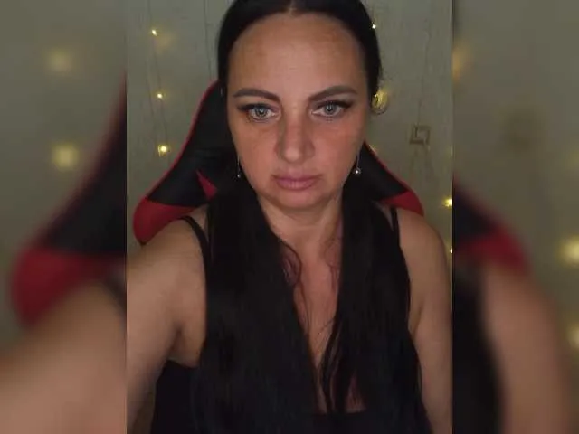 Live sex webcam photo for Lana1973 #291329171