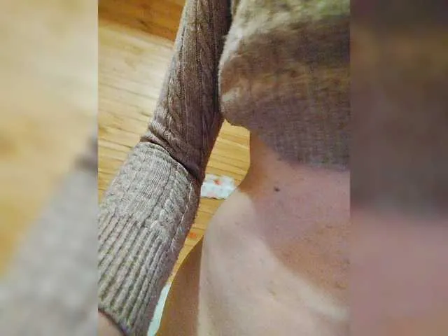 Live sex webcam photo for Lana503 #291689309