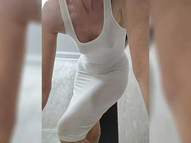 Live sex webcam photo for Lana503 #291779626