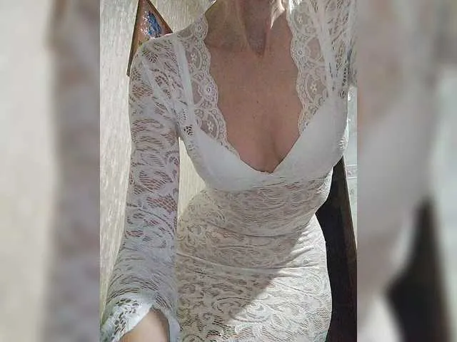 Live sex webcam photo for Lana503 #292178748