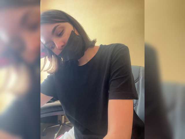 Live sex webcam photo for LanaDL18 #278297704