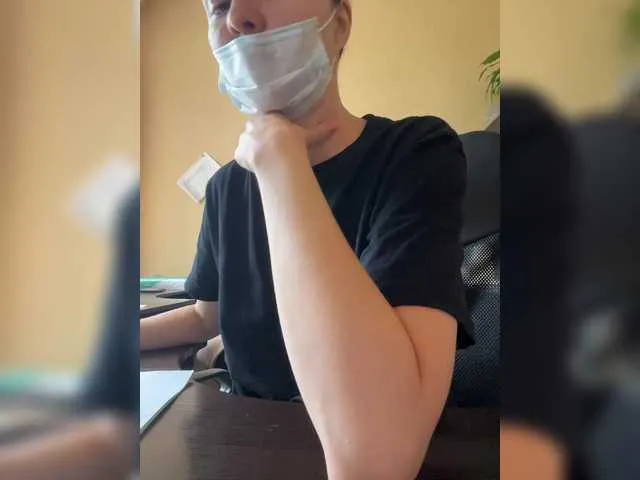 Live sex webcam photo for LanaDL18 #281685349