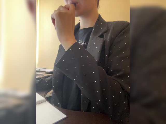 Live sex webcam photo for LanaDL18 #289986265