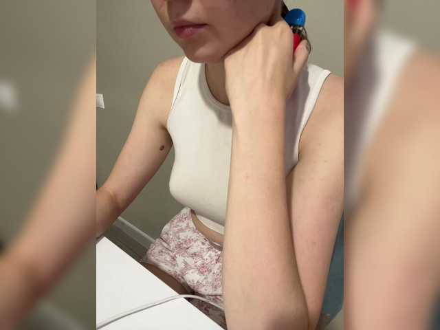 Live sex webcam photo for LanaDL18 #291548965