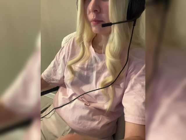 Live sex webcam photo for LanaDL18 #291741951