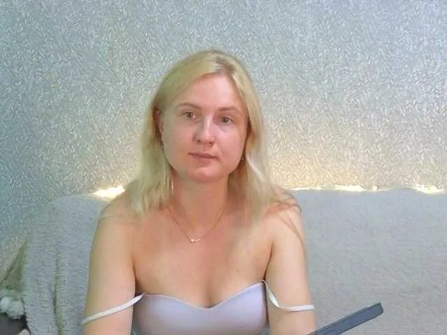 Live sex webcam photo for LanaviSmithe #278300488