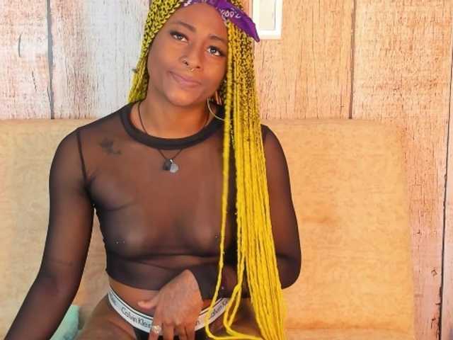 Live sex webcam photo for LanirTahurtt #271847484