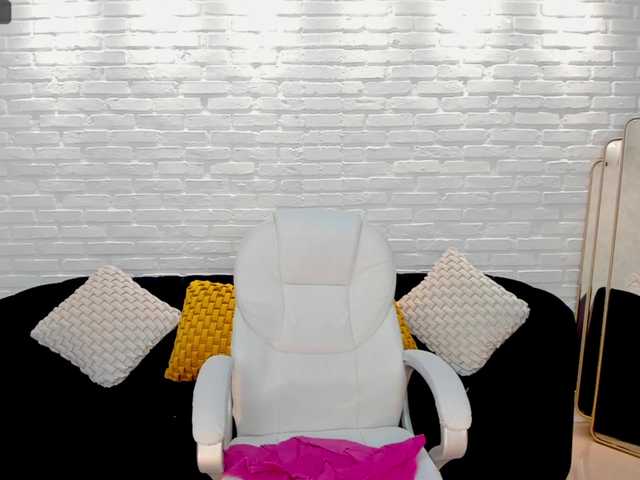 Live sex webcam photo for LannaSummer #272674461