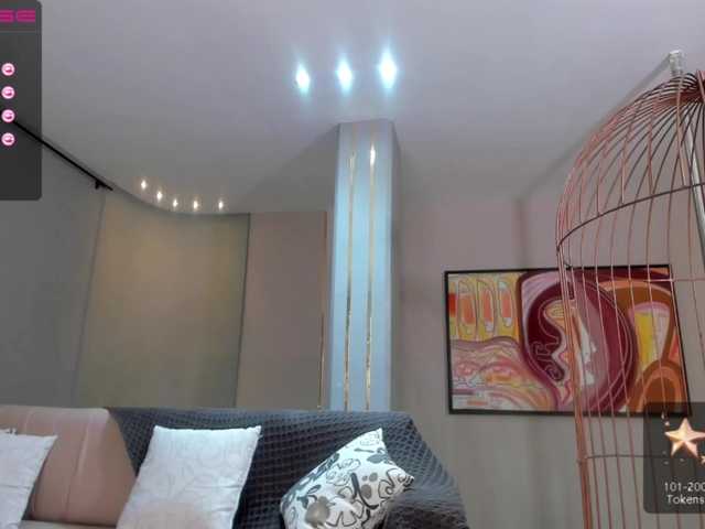 Live sex webcam photo for LannaSummer #273327520