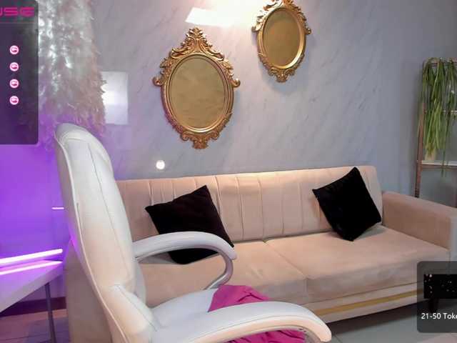 Live sex webcam photo for LannaSummer #273439345