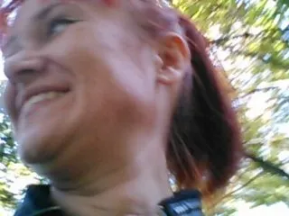 Live sex webcam photo for LanosX5 #126379072