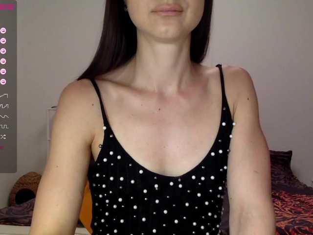 Live sex webcam photo for Lapochka2 #275564728