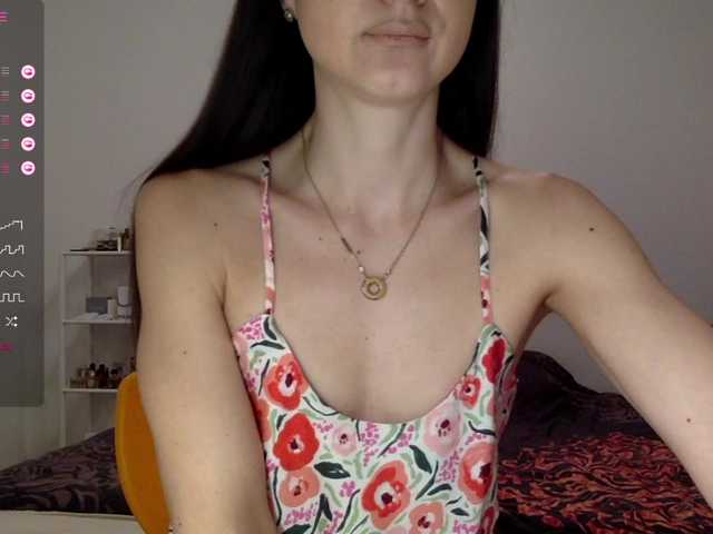 Live sex webcam photo for Lapochka2 #277295211