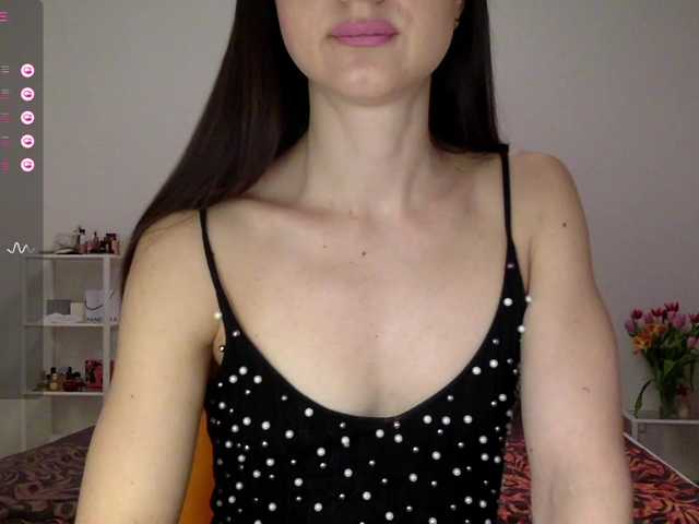 Live sex webcam photo for Lapochka2 #277487133