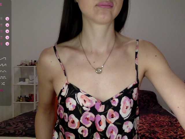 Live sex webcam photo for Lapochka2 #277493032