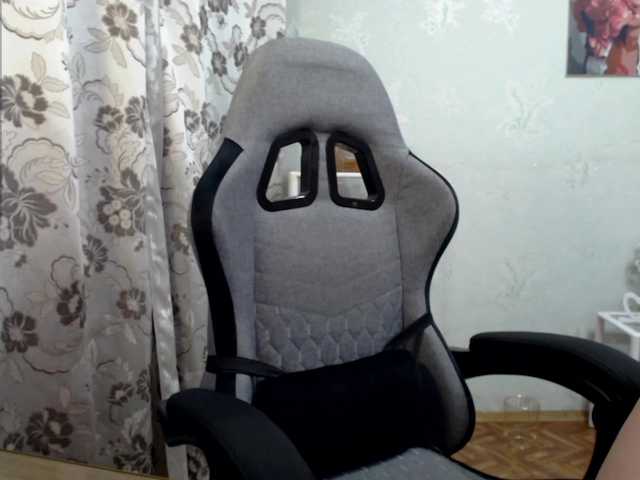 Live sex webcam photo for Lapochka2 #291989409