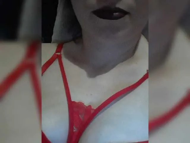 Live sex webcam photo for Lapushka28 #276130170