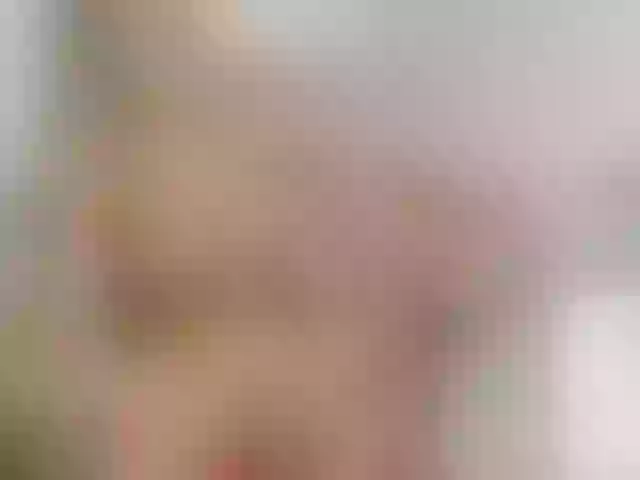 Live sex webcam photo for Lara-Cristan #289421617