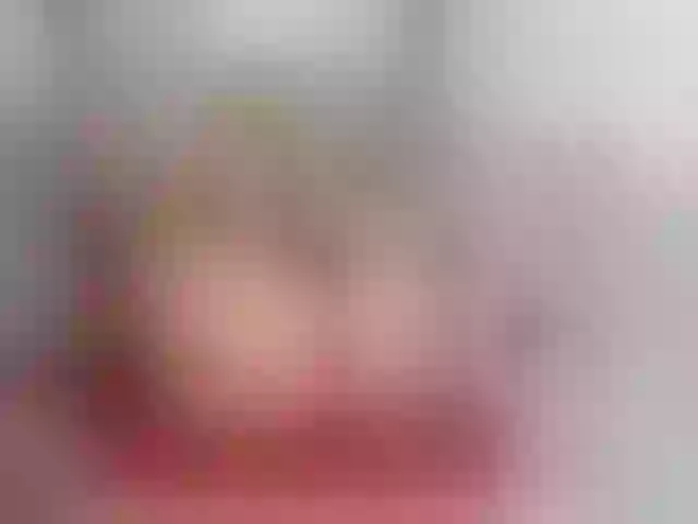 Live sex webcam photo for Lara-Cristan #290796592
