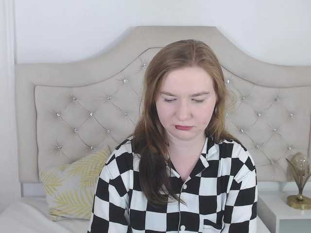 Live sex webcam photo for LaraAngel #276341148